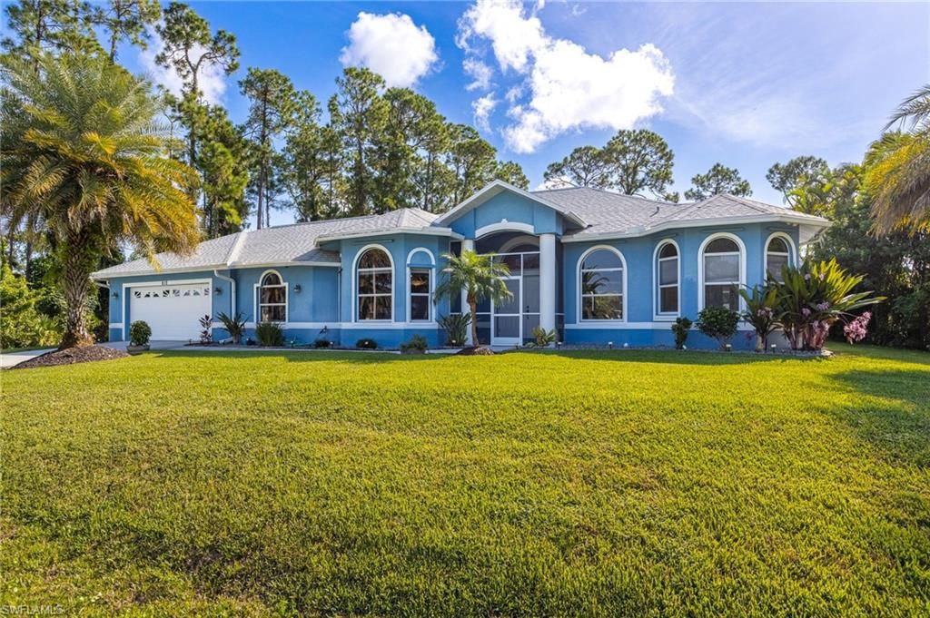812 McArthur AVE, Lehigh Acres, FL 33936