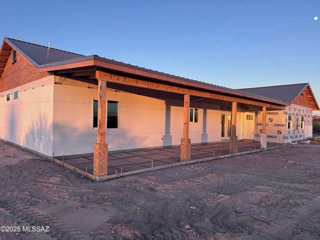 1237 E Desert Sky Lane, Benson, AZ 85602
