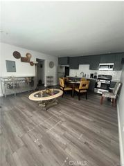 1303 W 109th, Los Angeles, CA 90044