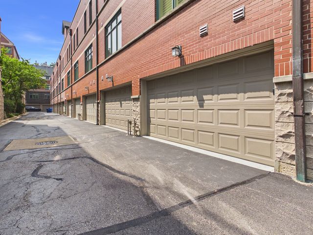 1445 S Indiana Avenue, Chicago, IL 60605