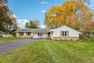 21710 Astolat DRIVE, Brookfield, WI 53045