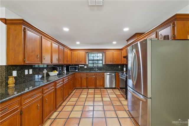 4901 Selinda Drive, Mcallen, TX 78504