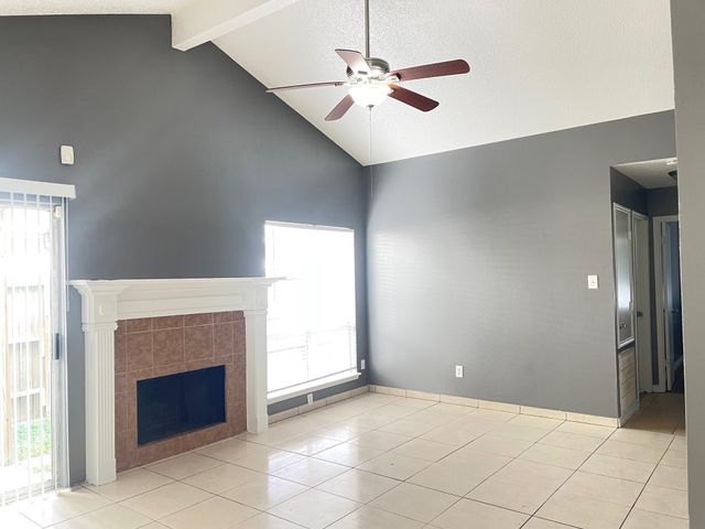 15807 Beechnut Street, Houston, TX 77083