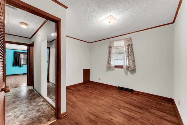 1639 W Atlantic Street, Springfield, MO 65803