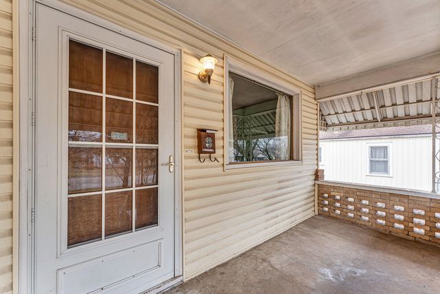 1639 W Atlantic Street, Springfield, MO 65803