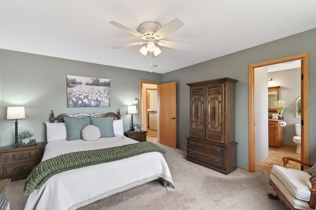 2675 Davis Street S, Cambridge, MN 55008