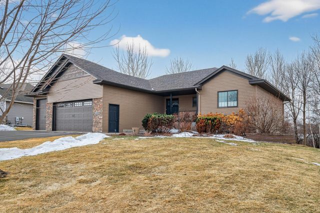 2675 Davis Street S, Cambridge, MN 55008