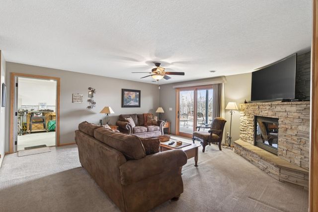 2675 Davis Street S, Cambridge, MN 55008