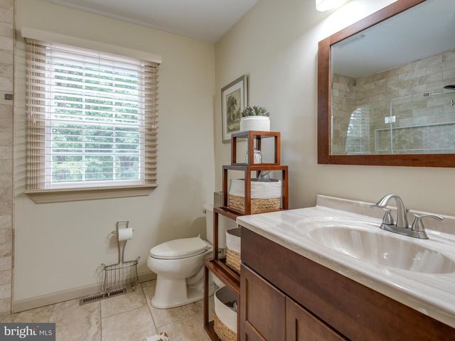 28 PATRIOT LN, Thornton, PA 19373