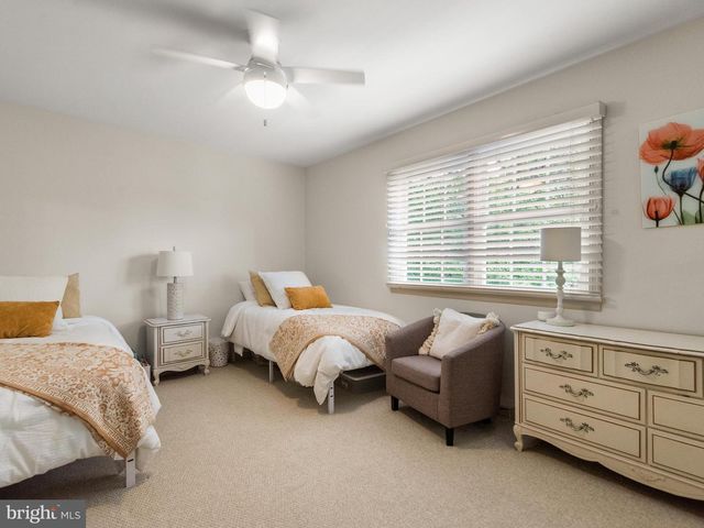 28 PATRIOT LN, Thornton, PA 19373