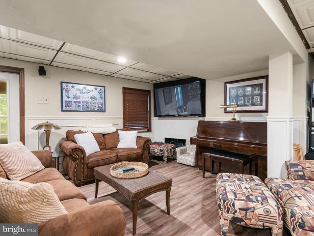 28 PATRIOT LN, Thornton, PA 19373