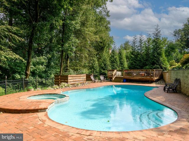 28 PATRIOT LN, Thornton, PA 19373