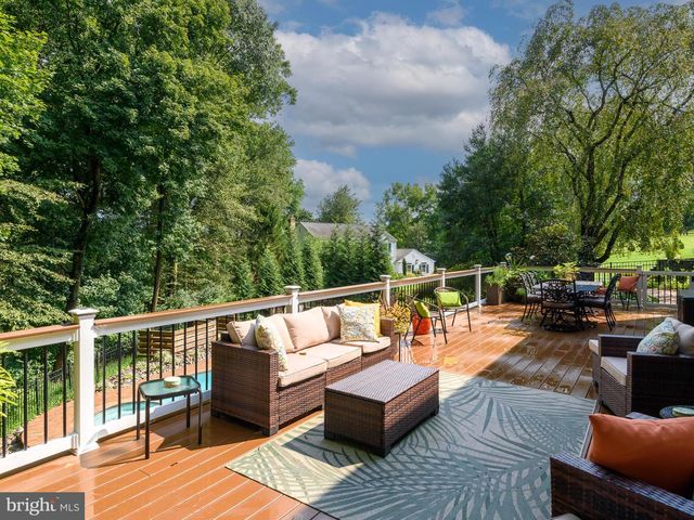 28 PATRIOT LN, Thornton, PA 19373