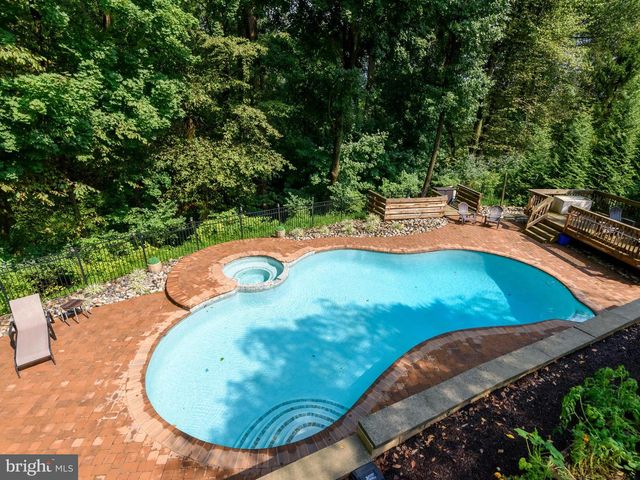 28 PATRIOT LN, Thornton, PA 19373