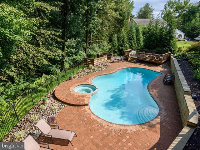 28 PATRIOT LN, Thornton, PA 19373