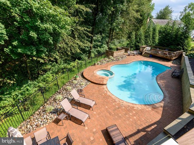 28 PATRIOT LN, Thornton, PA 19373