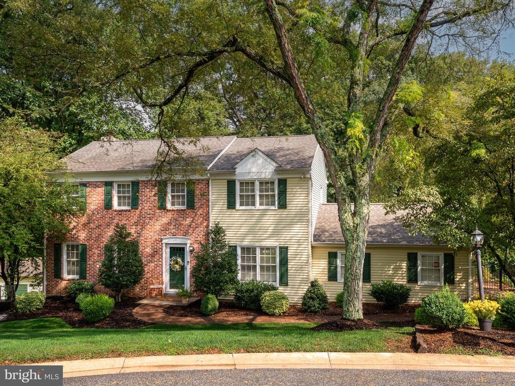 28 PATRIOT LN, Thornton, PA 19373