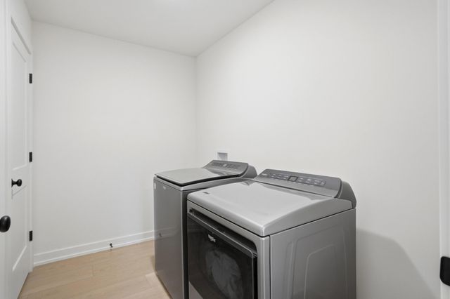 2305 N TRAVELLER DR, Columbia, MO 65202