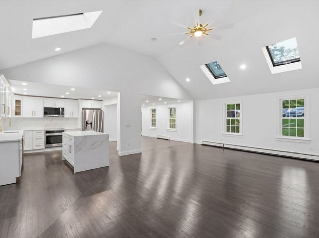 1126 Plymouth St, East Bridgewater, MA 02333