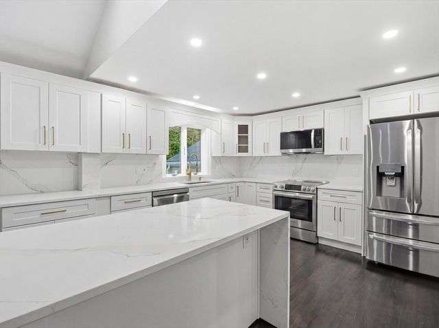 1126 Plymouth St, East Bridgewater, MA 02333
