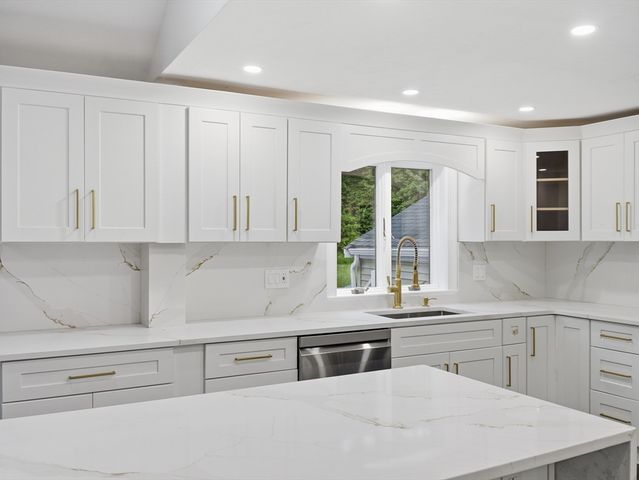 1126 Plymouth St, East Bridgewater, MA 02333