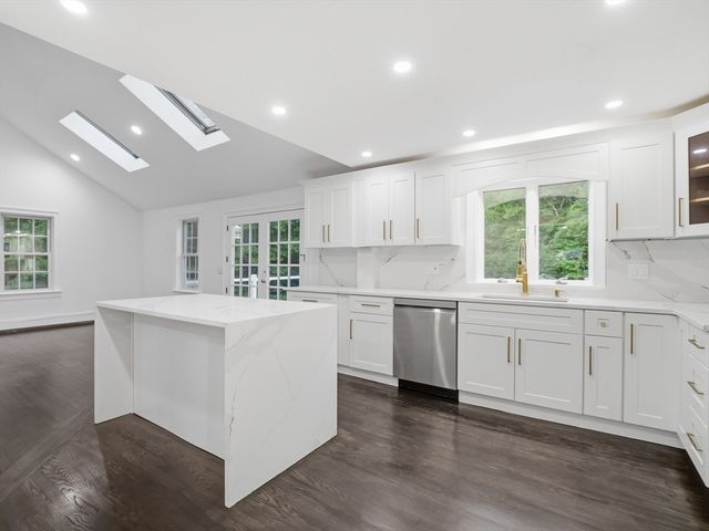 1126 Plymouth St, East Bridgewater, MA 02333