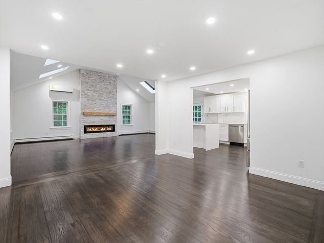 1126 Plymouth St, East Bridgewater, MA 02333