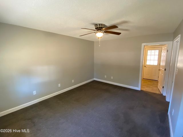 102 Colonial Street, Beaufort, NC 28516