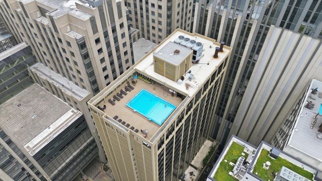233 E Erie Street 1110, Chicago, IL 60611