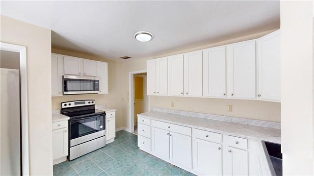 1471 Cedar Crescent Drive, Mobile, AL 36605