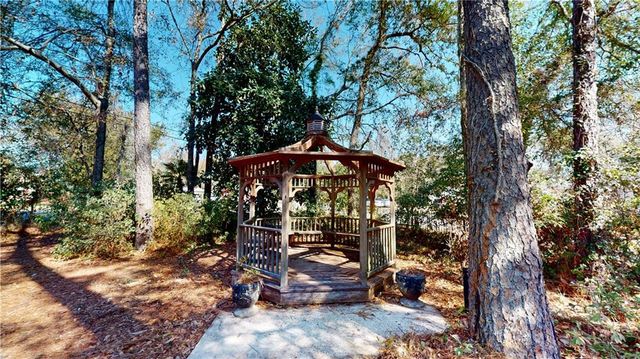 1471 Cedar Crescent Drive, Mobile, AL 36605
