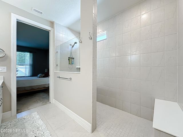 11012 TOWN VIEW Drive, Jacksonville, FL 32256