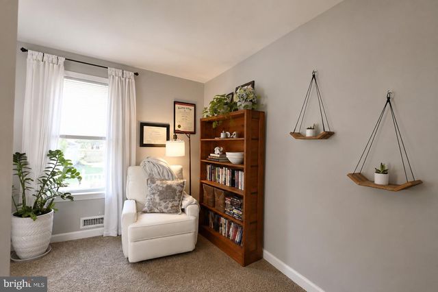 216 VIRGINIA AVE, Audubon, NJ 08106