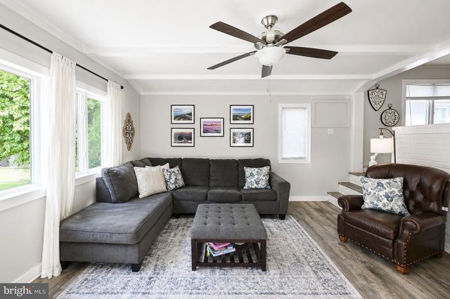 216 VIRGINIA AVE, Audubon, NJ 08106