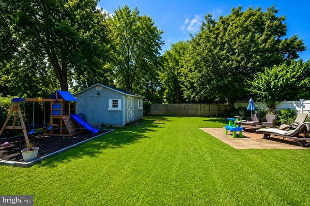 216 VIRGINIA AVE, Audubon, NJ 08106