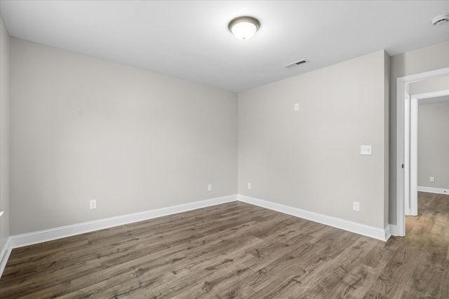 112 Robinhood Dr, Dalton, GA 30721