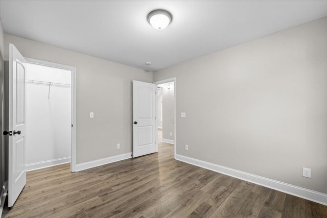 112 Robinhood Dr, Dalton, GA 30721