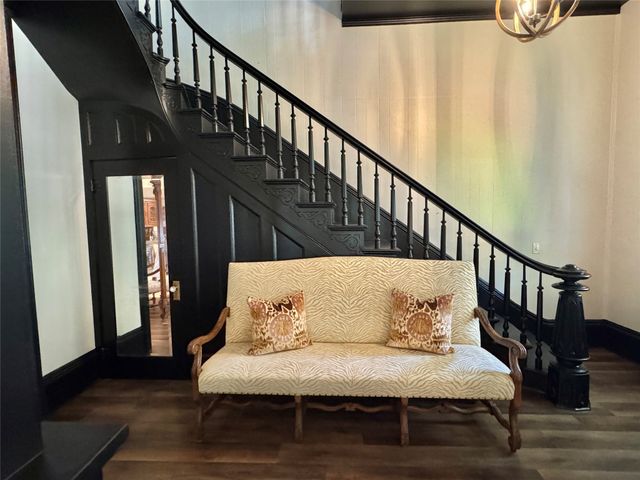 319 S Denton Street, Gainesville, TX 76240