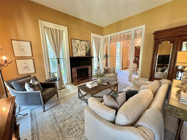 319 S Denton Street, Gainesville, TX 76240