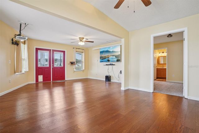 1833 W SCHWARTZ BOULEVARD, The Villages, FL 32159