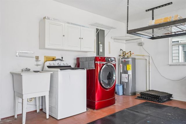 1833 W SCHWARTZ BOULEVARD, The Villages, FL 32159