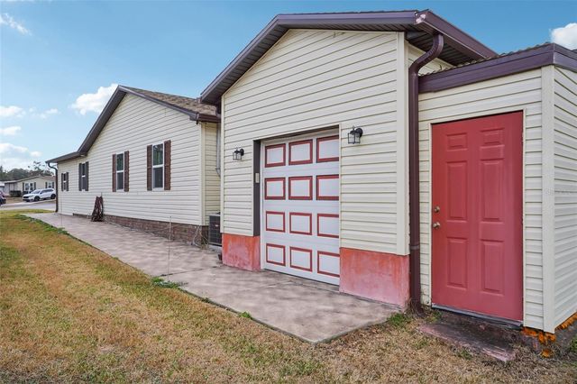 1833 W SCHWARTZ BOULEVARD, The Villages, FL 32159