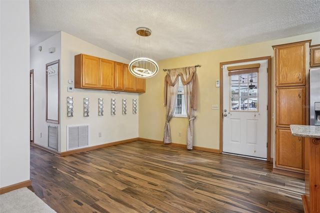 1833 W SCHWARTZ BOULEVARD, The Villages, FL 32159