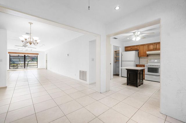 10120 Eaglewood Terrace B, Boynton Beach, FL 33436