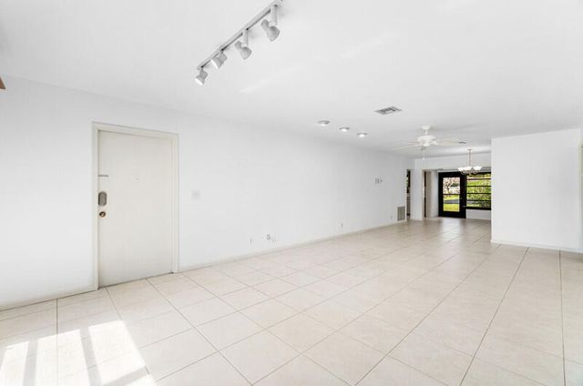 10120 Eaglewood Terrace B, Boynton Beach, FL 33436