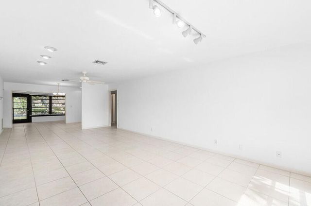 10120 Eaglewood Terrace B, Boynton Beach, FL 33436