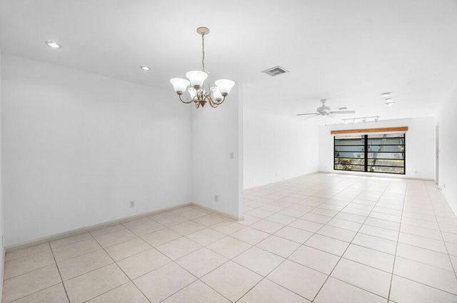 10120 Eaglewood Terrace B, Boynton Beach, FL 33436