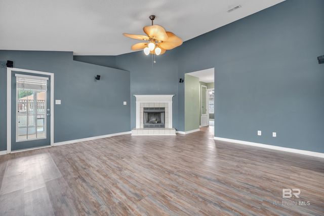 300 Cahaba Street, Foley, AL 36535