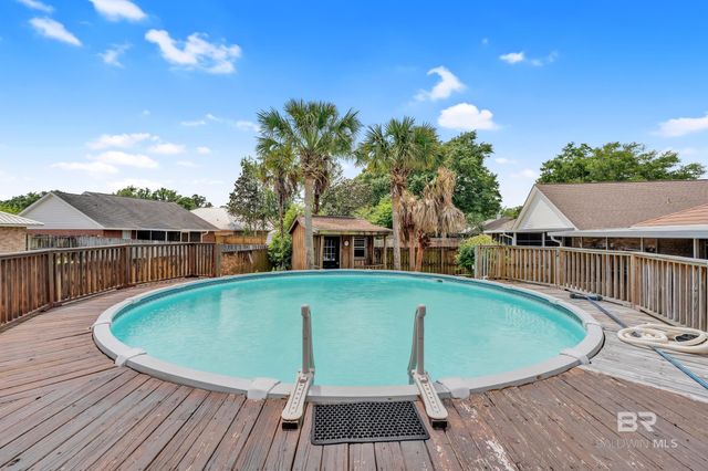 300 Cahaba Street, Foley, AL 36535