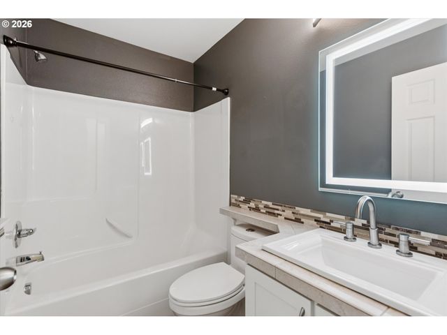 15400 Sw MALLARD Dr, Beaverton, OR 97007